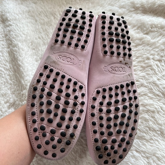 TODS Women's Fuchsia Loafers - Size 37.5 - comes with original box - Picture 3 of 6